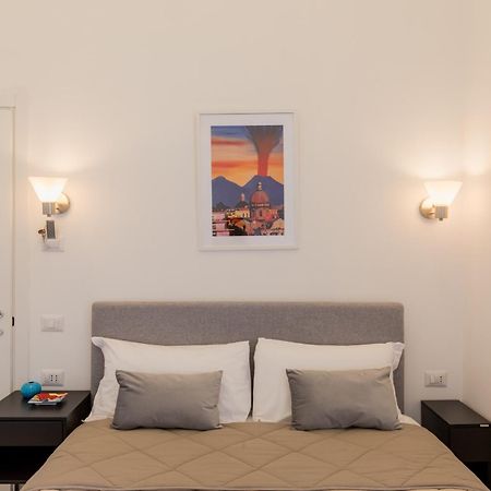 Blu Parthenope Suites Naples Exterior photo