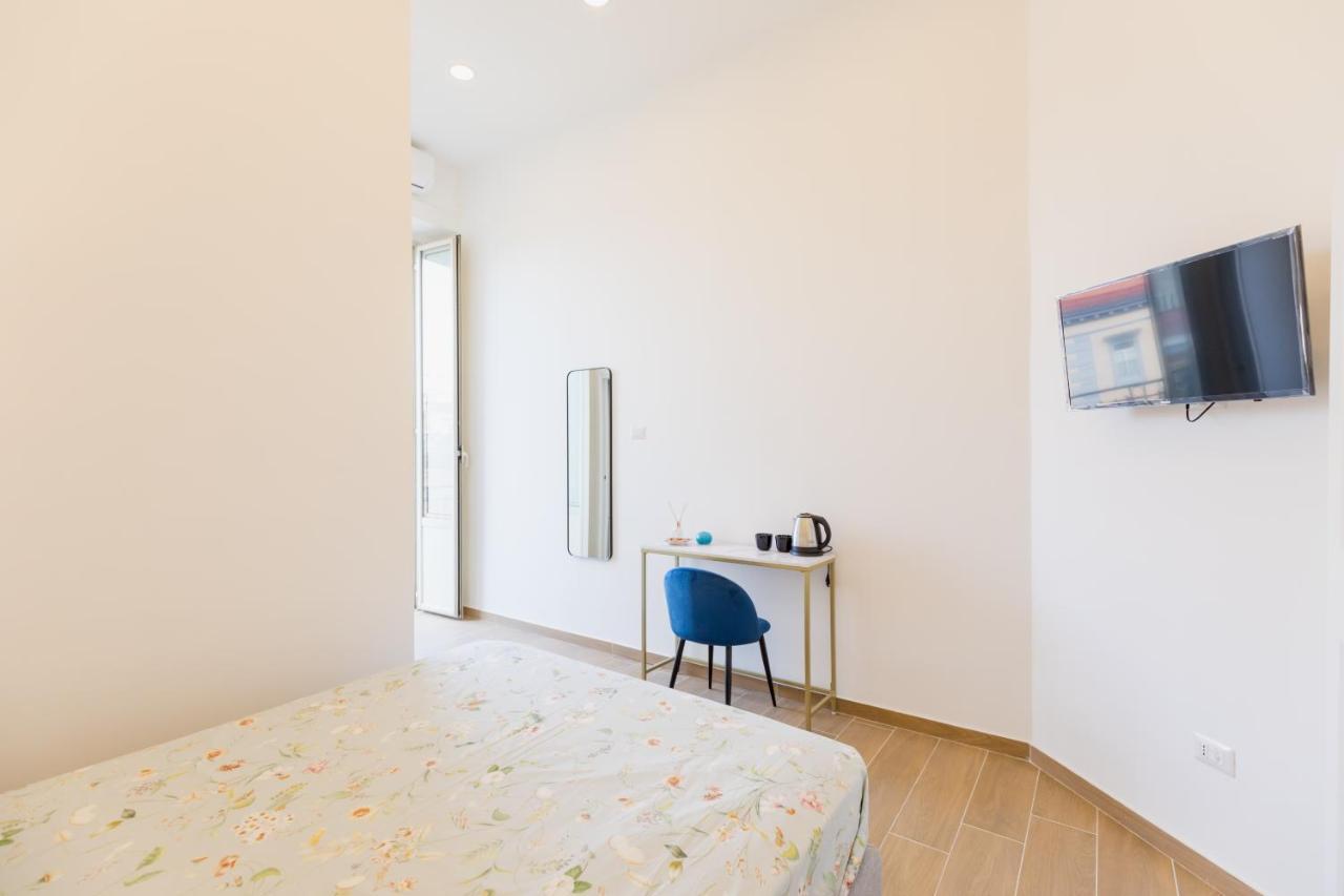 Blu Parthenope Suites Naples Exterior photo